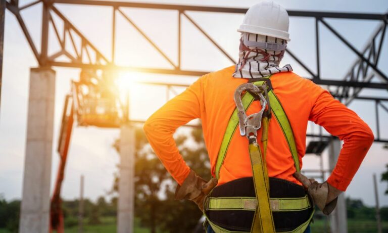 safe worker on Houston industrial construction job